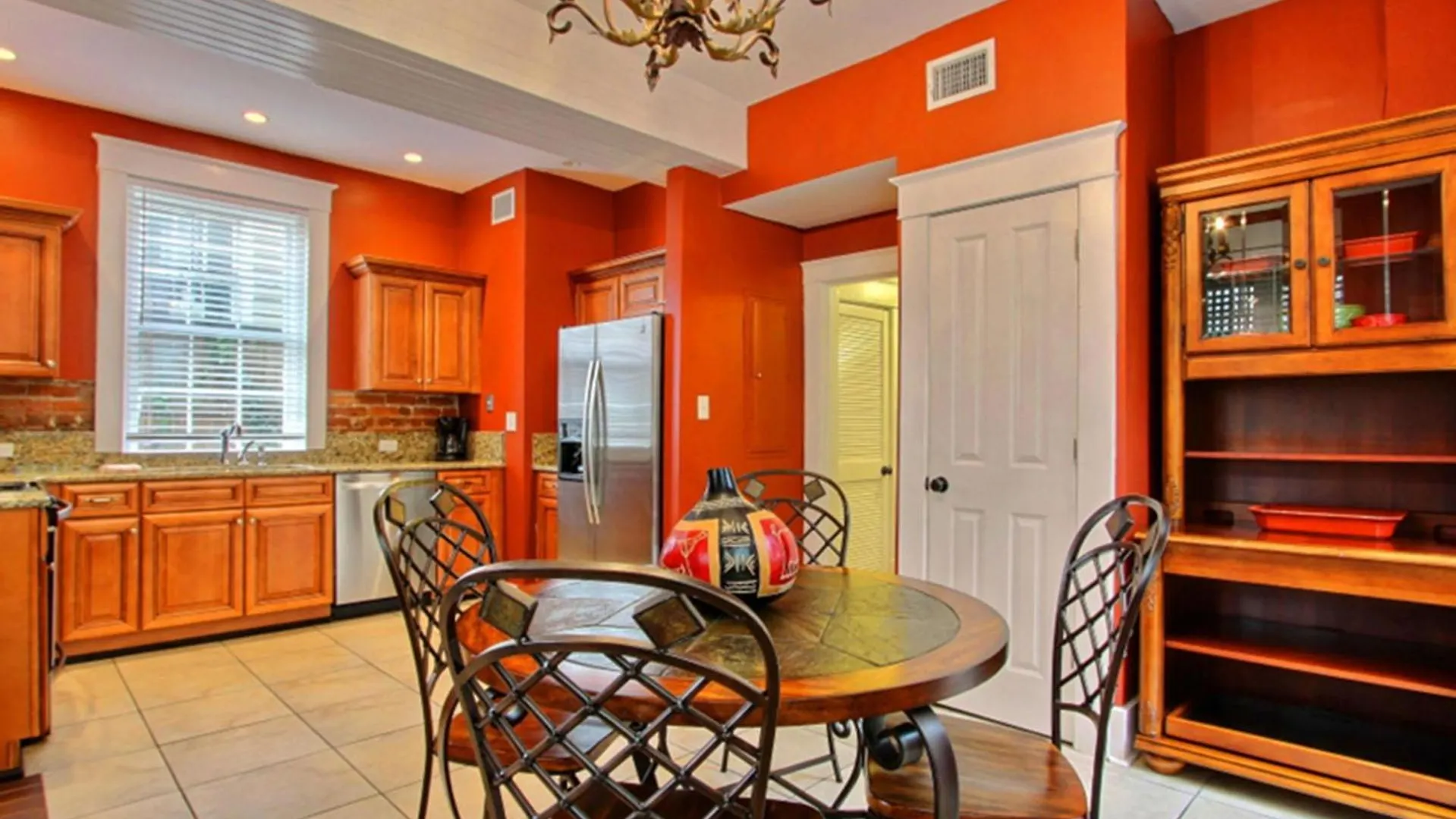 Forsyth Park West Garden Level Villa Savannah Holiday home